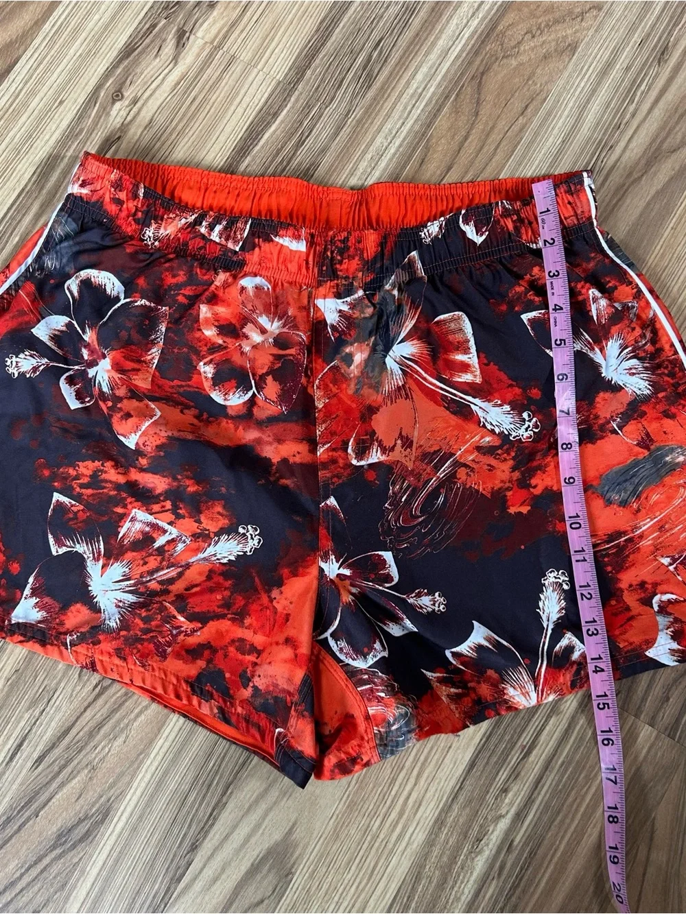 Nike Mens XL Swim Trunks Red Black Floral Hibiscus Mesh Lined Y2K Volley Shorts